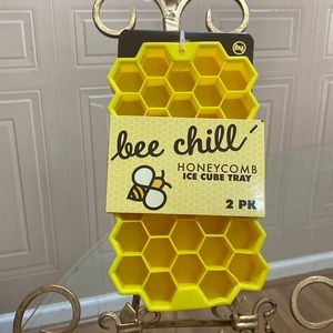 Brand Honey Mb Ice Cube Tray.
